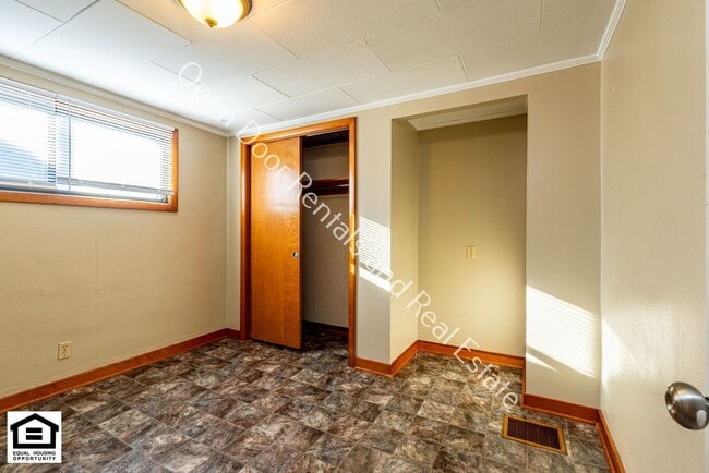 Building Photo - 3 bedroom home now available