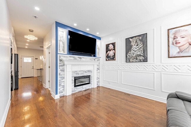 Building Photo - 7219 S Peoria St