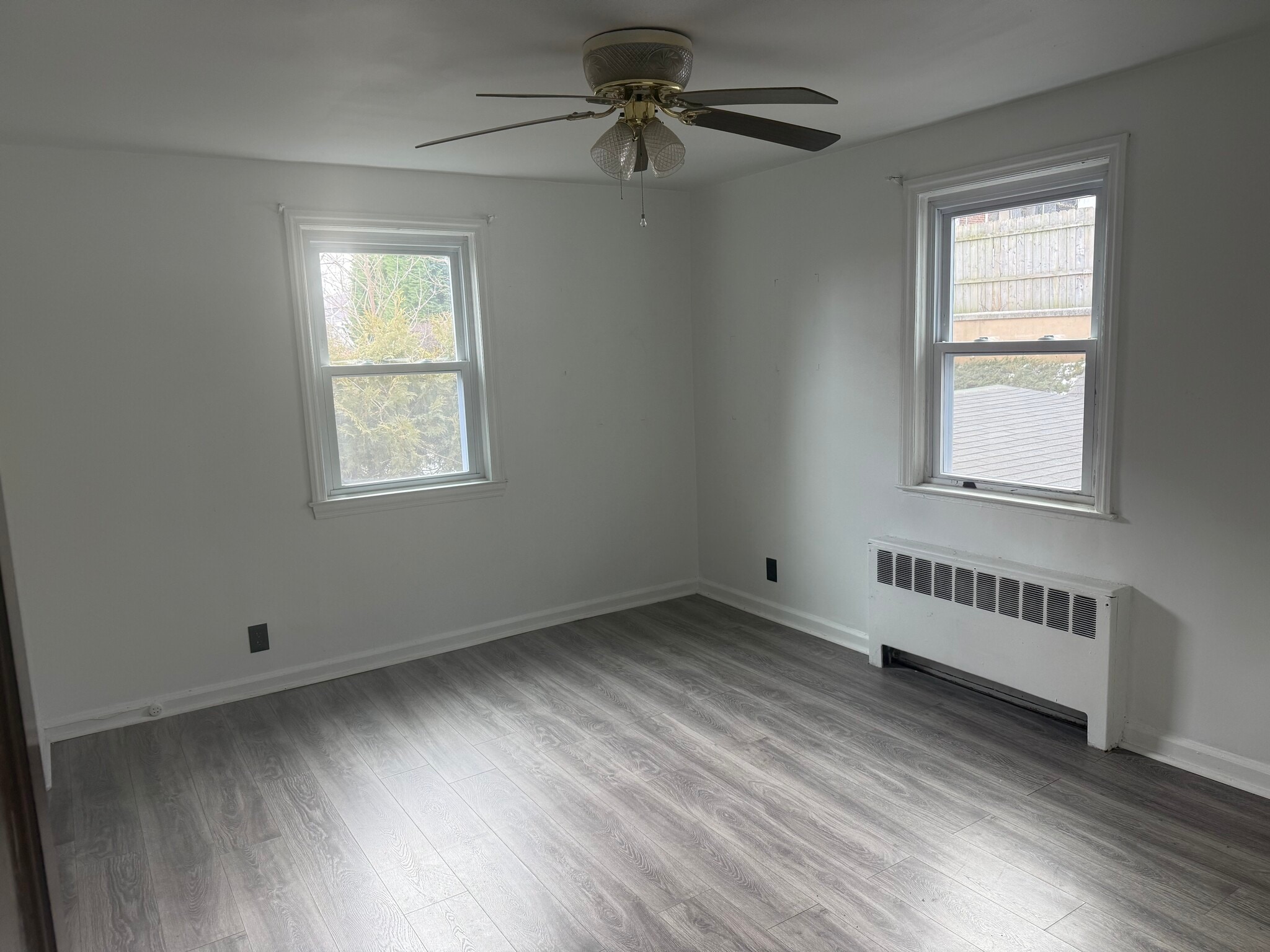 Building Photo - 54 Murray Ave