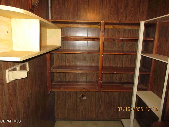 Building Photo - 6540 Cheyenne Trail