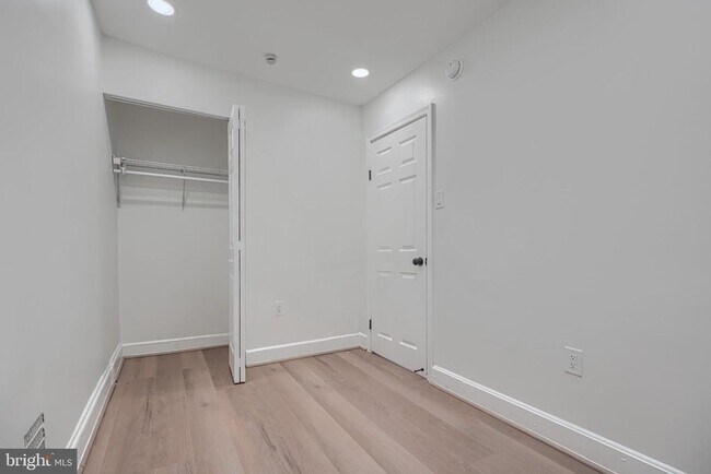 Building Photo - 1120 Montpelier St