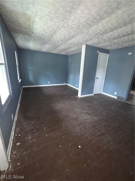 Building Photo - 3454 E 73rd St