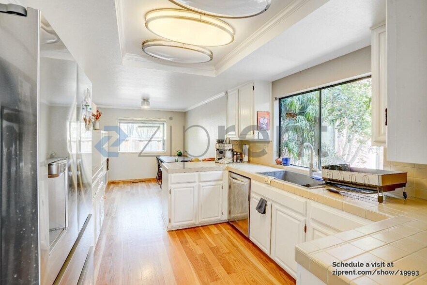 Building Photo - 1444 Cortez Ct