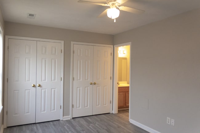 Building Photo - 85 Charleston Ln