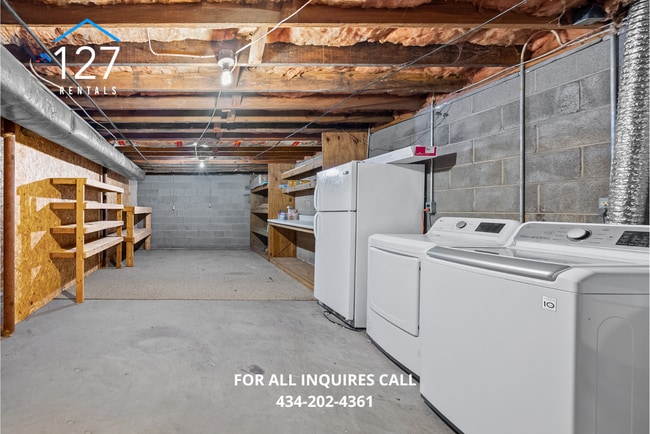 Building Photo - Spacious 4-Bedroom Home with Dual Kitchens...