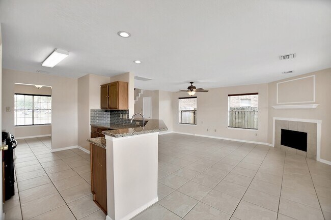 Building Photo - 2939 Sailors Moon Dr