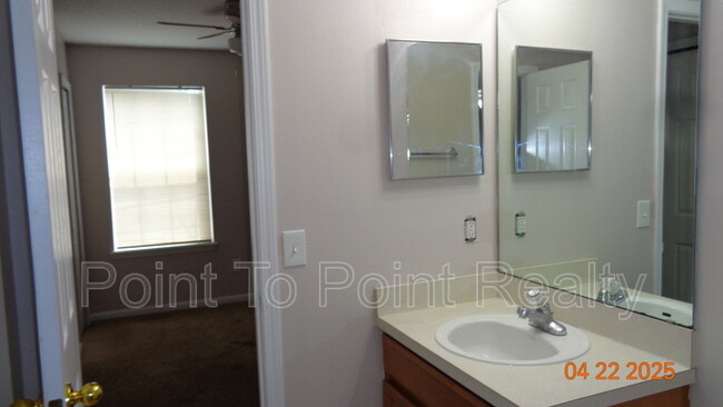 Building Photo - 4822 Playpen Dr