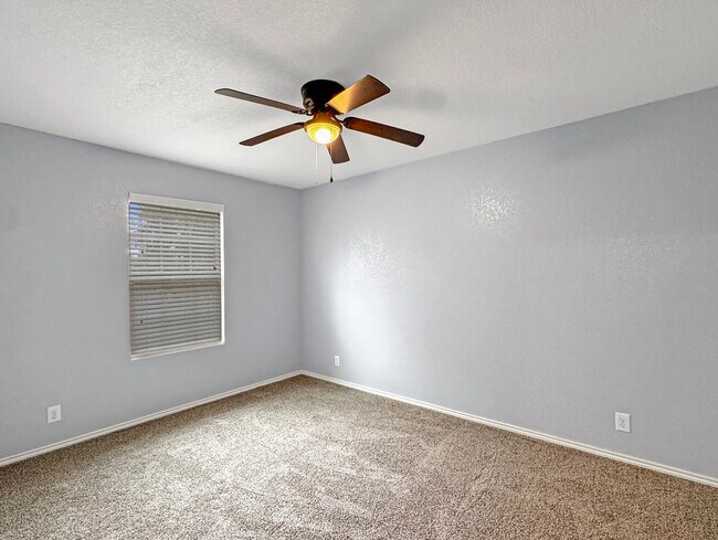 Building Photo - 1826 Strawhouse Way