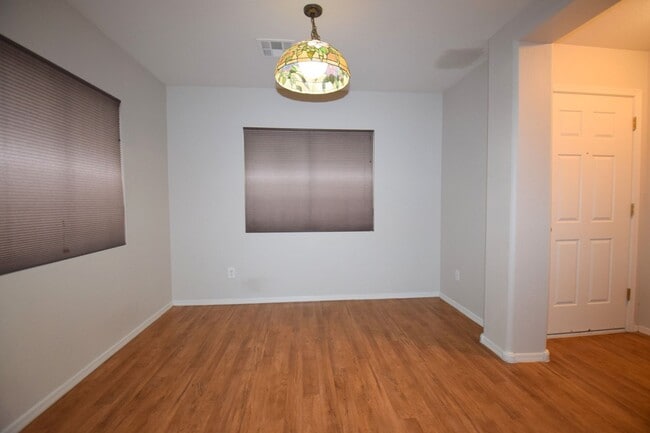 Building Photo - Beautiful Copper Basin Home!