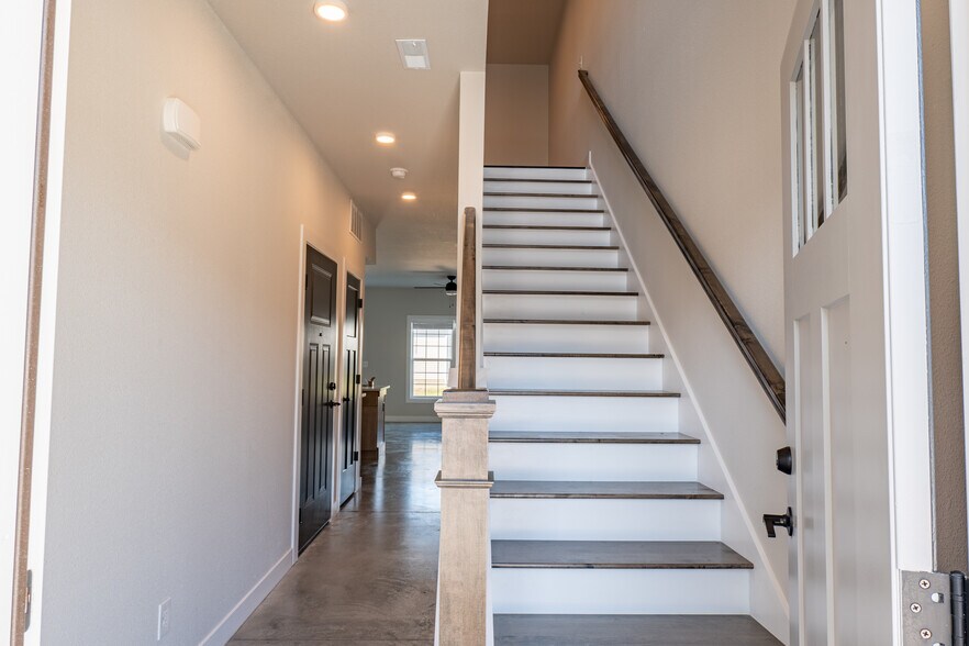 Building Photo - 3310 Stoneway Ct