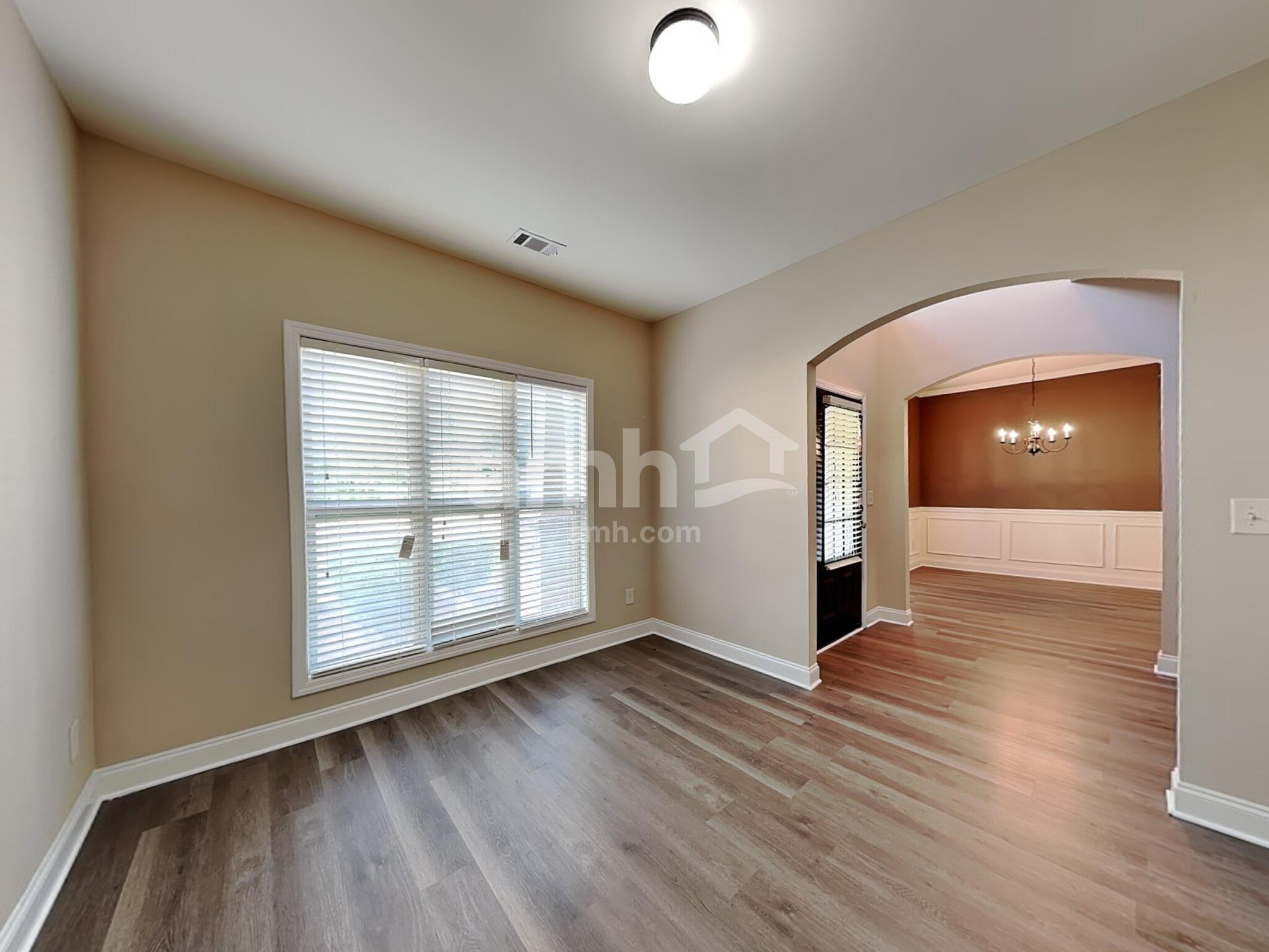 Building Photo - 554 Strawberry Walk