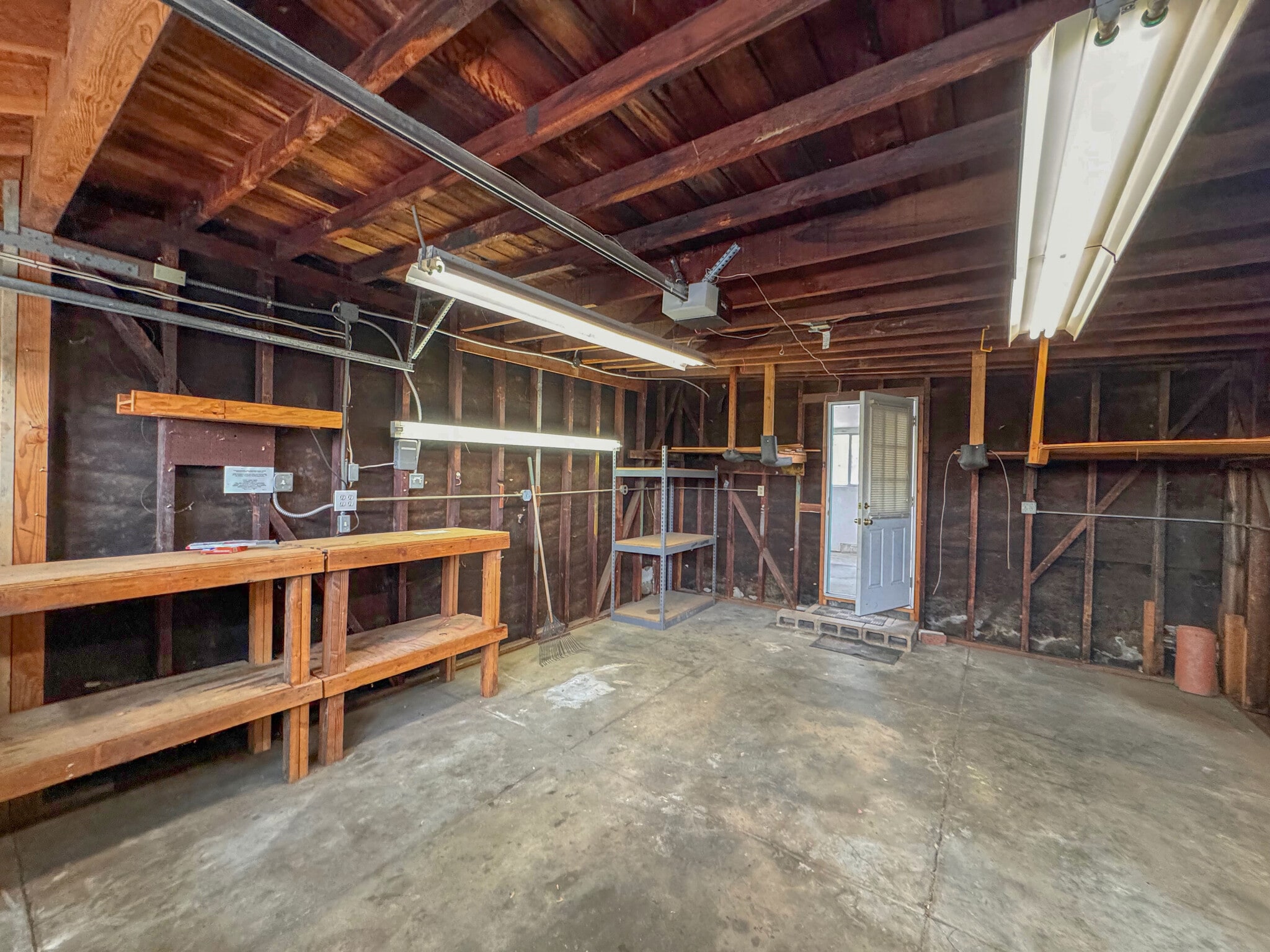 Building Photo - 2350 Marengo Ave