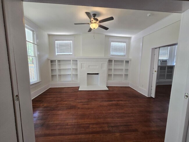 Building Photo - 1228 Virginia Blvd