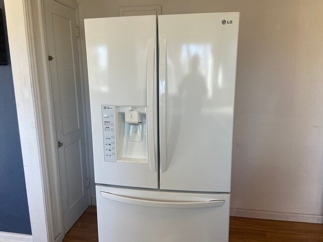 Building Photo - Beautiful 2 bedroom home in Chaffee Park with Huge Studio