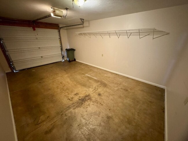 Building Photo - 325 Franklin Terrace