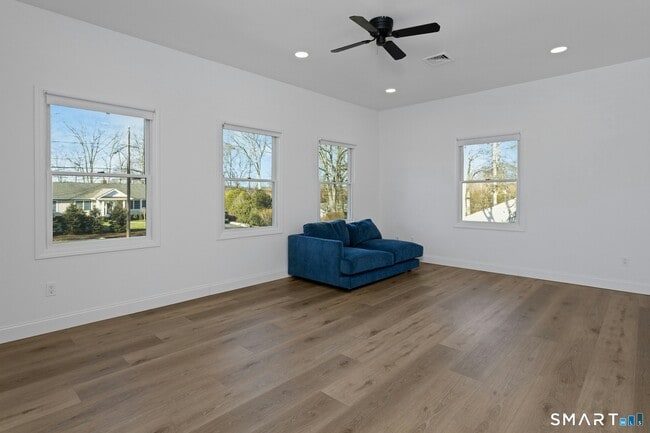 Building Photo - 70 Archer Ln