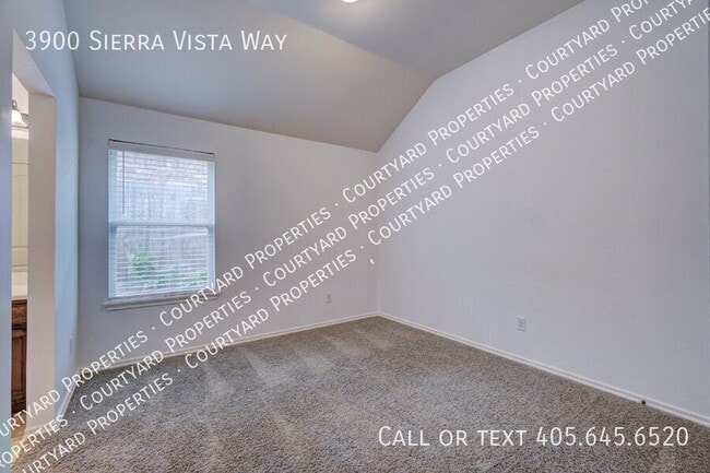 Building Photo - 3900 Sierra Vista Way