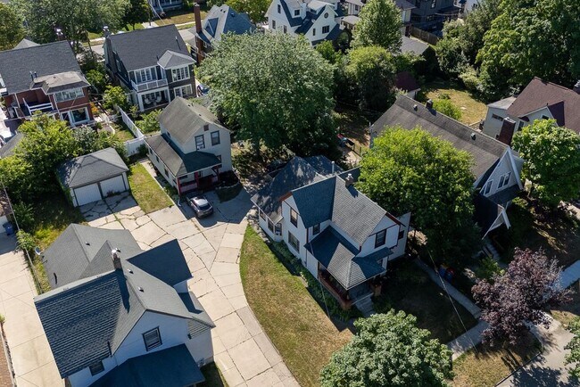 Building Photo - 514 Glenwood Ave SE