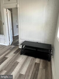 Building Photo - 3315 N Park Ave