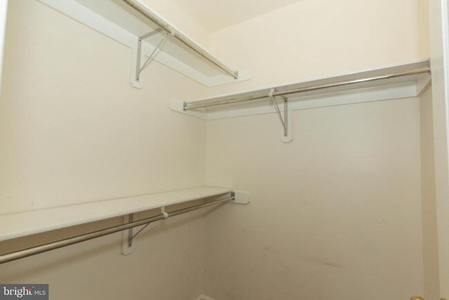 Building Photo - 180 Muirfield Ct