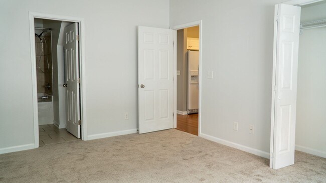 Building Photo - 714 Spence Enclave Ln