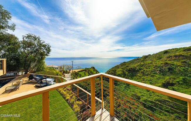 Building Photo - 20762 Rockpoint Way