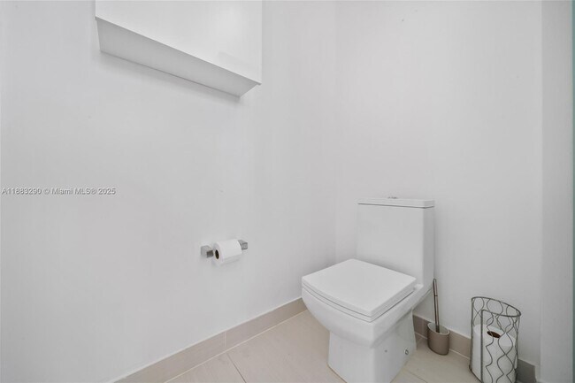 Building Photo - 10560 NW 64th Terrace
