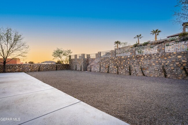 Building Photo - 1029 Calle Parque Dr