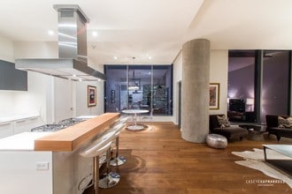 Building Photo - 210 Lavaca St