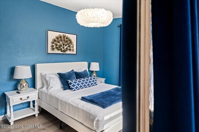 Building Photo - 1350 S Orlando Ave