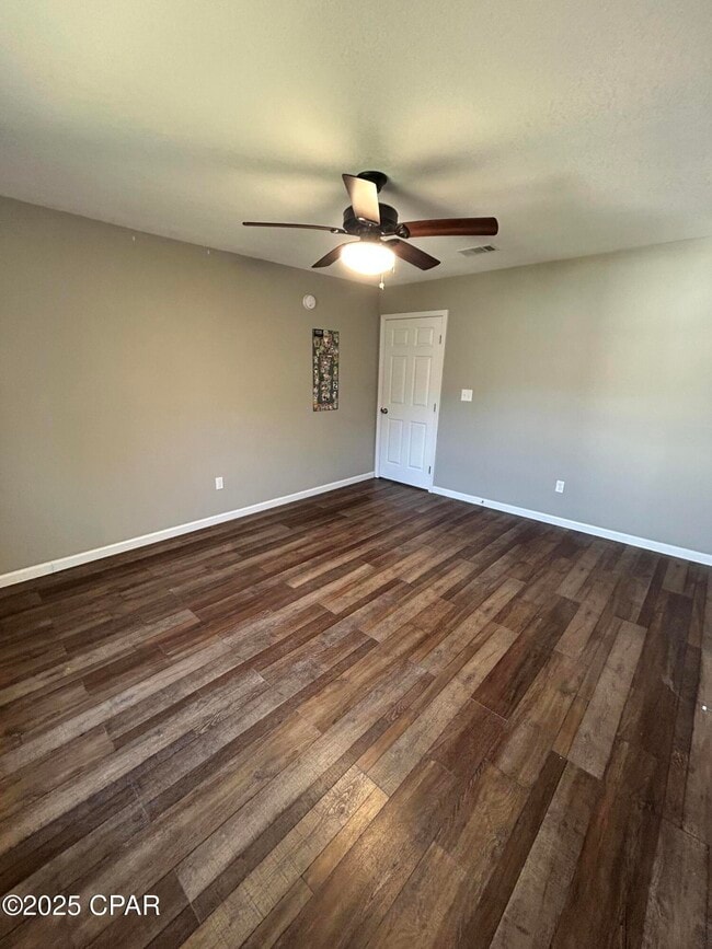 Building Photo - 6522 Olokee St