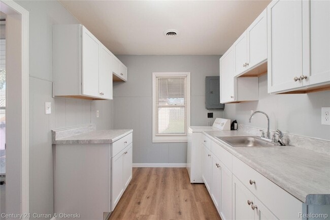 Building Photo - 22619 Furton St