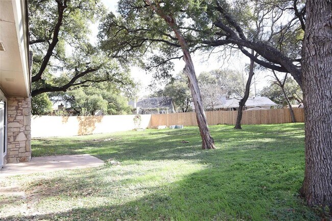 Building Photo - 8005 Creekmere Ln