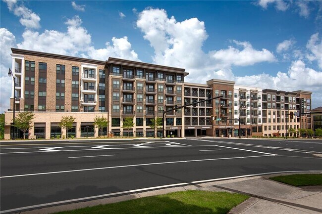 Building Photo - 5180 Peachtree Blvd