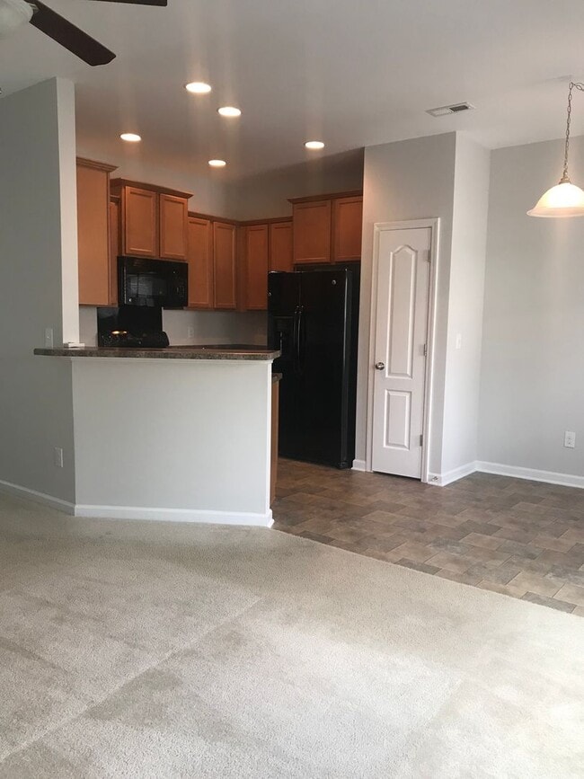 Building Photo - PRICE REDUCED!!  ASK US ON THE GREAT INCEN...