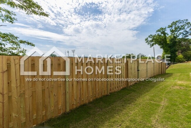 Building Photo - 4129 Hudson Ct SW