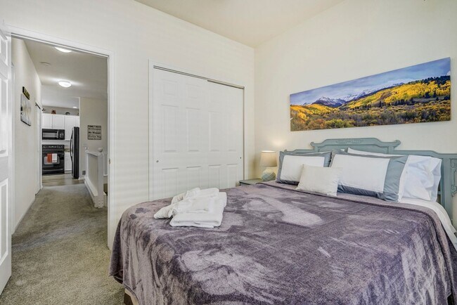 Building Photo - Charming 3BR Condo in Fountain