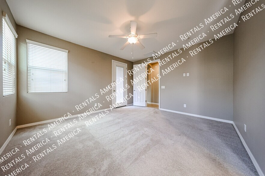 Building Photo - 276 E Coconino Dr