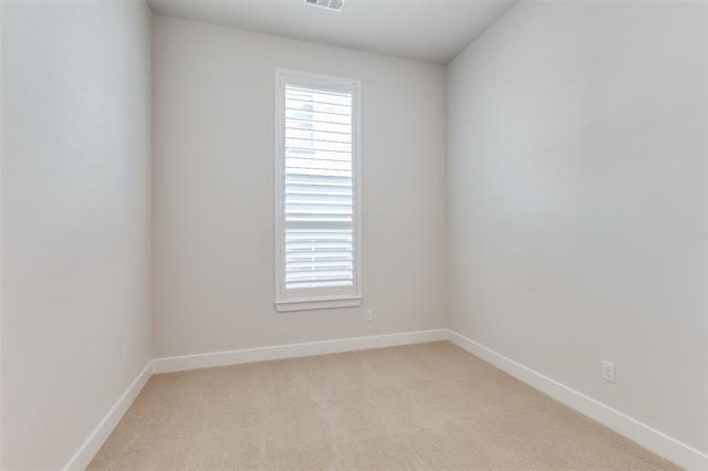 Building Photo - 15522 Cormorant St