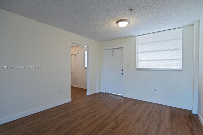 Building Photo - 14180 SW 84th St