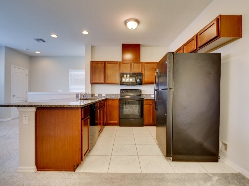 Building Photo - 13615 Sachs Avenue