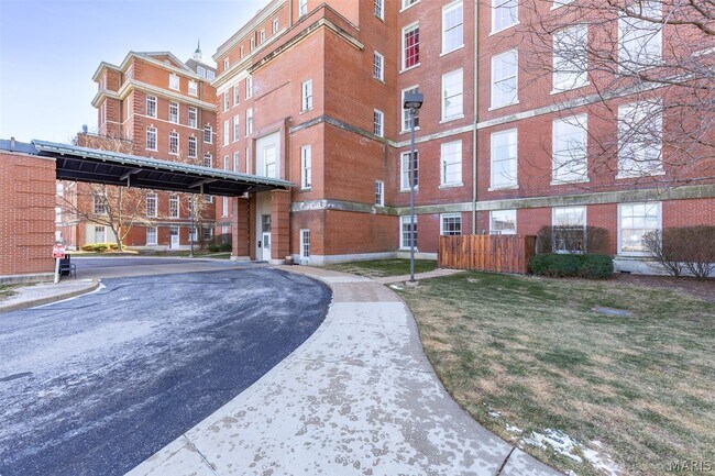 Building Photo - 1515 Lafayette Ave