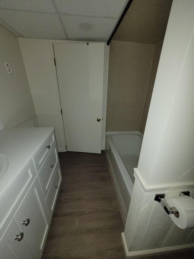 Building Photo - 135 W Main Street