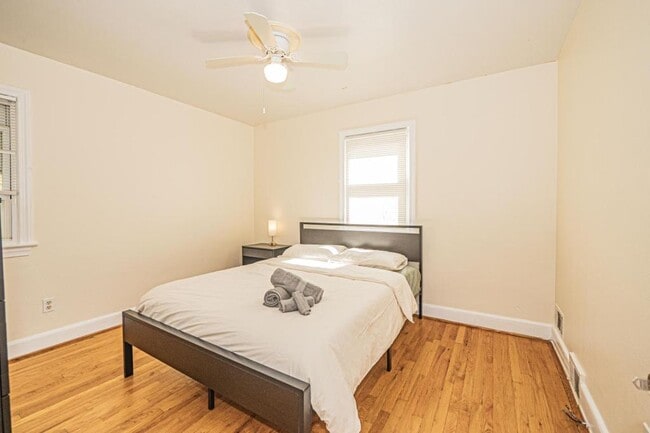 Building Photo - 8411 Potomac Ave