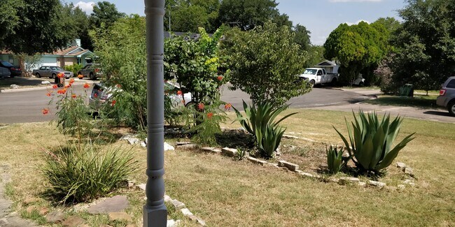 Building Photo - 11706 Rotherham Dr