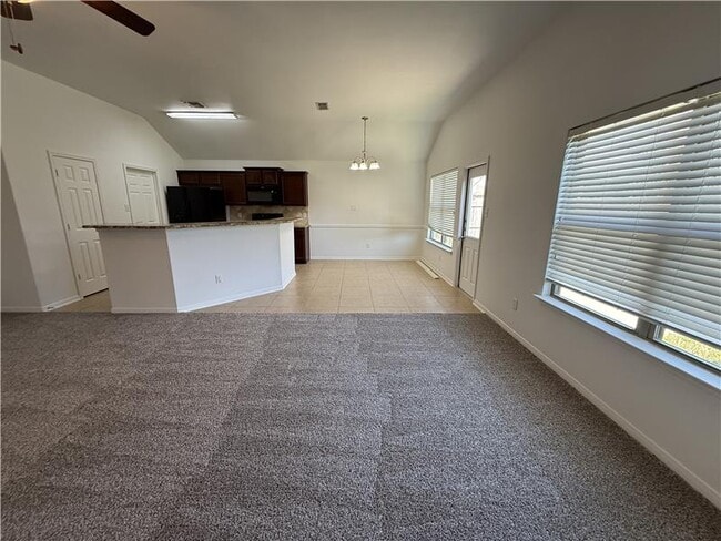 Building Photo - 531 Parkfield Ln