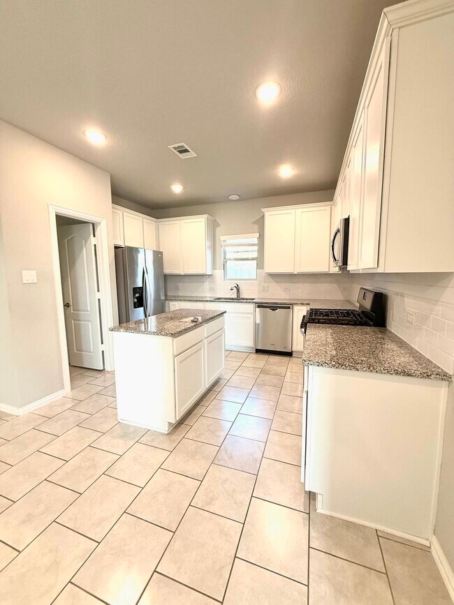 Building Photo - 31755 Wellington Pass