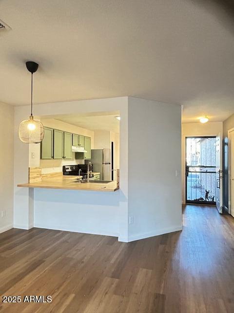 Building Photo - 959 E Arabian Dr