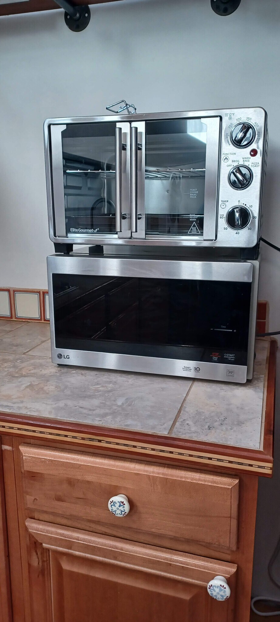 Building Photo - 608 Alicia St