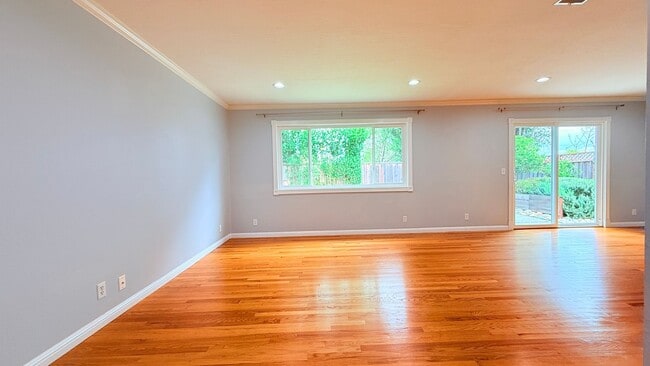 Building Photo - Charming 3BD/2BA, Single-Story, Ranch-Style Home in Broadmoor Area of San Ramon- Available NOW!